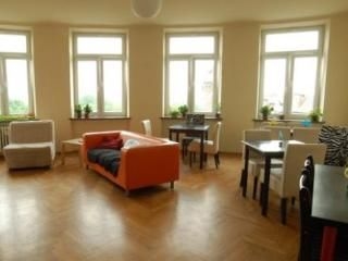 Globart Hostel1