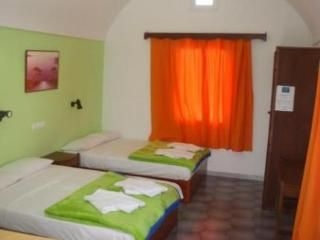 Sunrise Studios Perissa2