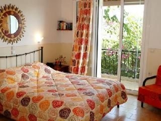 Tsiolis Studios & Apartments0