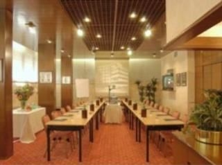 โรงแรมรัฟฟาเอลโล (Hotel Raffaello)4