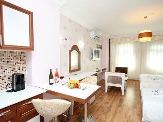 White Suites1