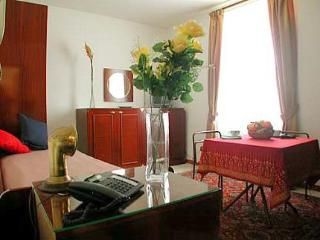Vaticano Apartments2