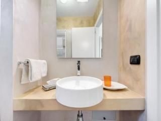 Colosseum Luminous Apartment2