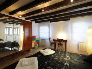Casino Royal Apartment2