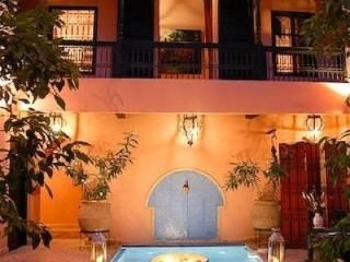Riad Ajmal0