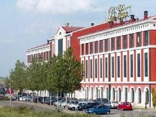 Hotel La Vega0