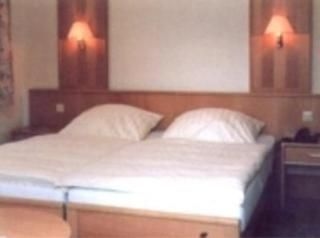 Hotel Pension Kaden Dresden1