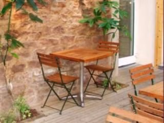 Hotel Le Grillon1
