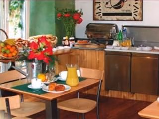 Hotel Le Grillon0