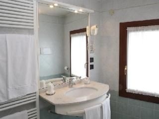 Albergo Alla Campana3