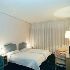 Hotel Summit3