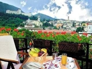 Hotel Clarici0