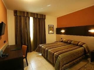 Record Hotel4
