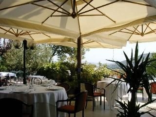 El Patio Hotel2