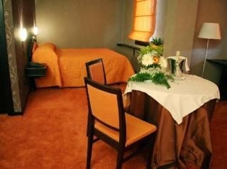 Grand Hotel Villa Dei Papi0