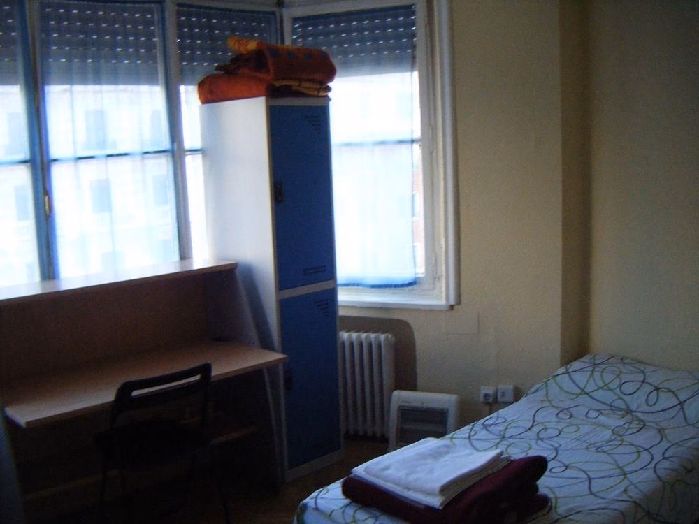 Mucho Madrid Hostel0