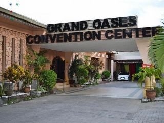 The Ritz Hotel at Garden Oases4