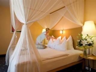 Lotus Therme Hotel & Spa1