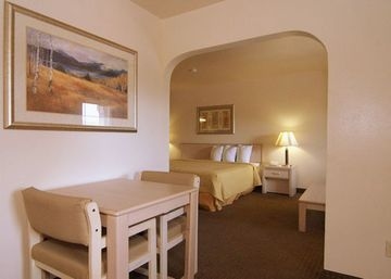 Quality Inn & Suites2