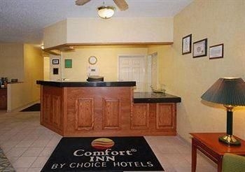Comfort Inn0