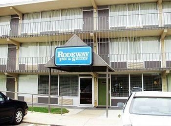 Rodeway Inn & Suites2