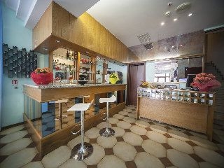Luciana Hotel1