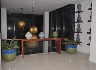 R Suites & Cafe3