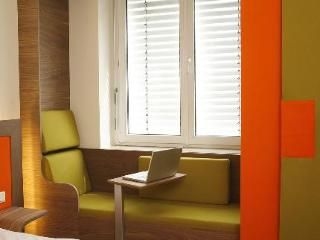 Hotel Cocoon1