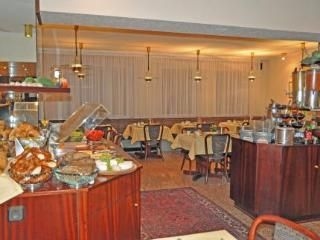 Astoria Hotel3