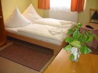 Angel Hotel4