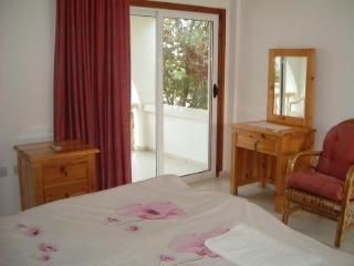 Paradise Holiday Bungalows4