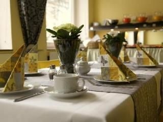 Hotel Diplomat1