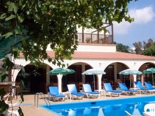 Chrysland Hotel2