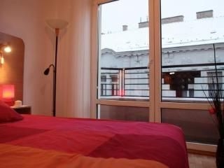 Paradise Apartments3