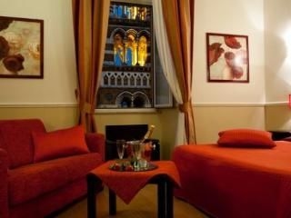 Everest Inn Rome1