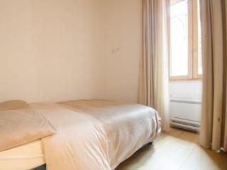 Pantheon Apartment1