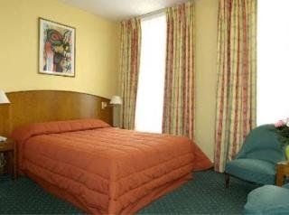 Hotel 3 Poussins2