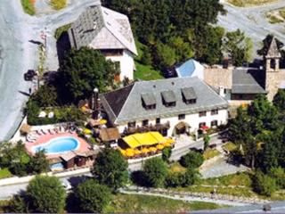 Le Prieure Hotel Restaurant3