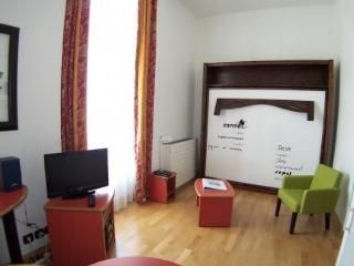 Privilodges Chateau Perrin4