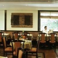 โรงแรมฟาริยาส (Fariyas Hotel)4