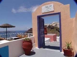 Cliff Side Suites1