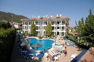 Kurt Apartments3
