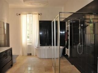 Chateau Le Barradis0