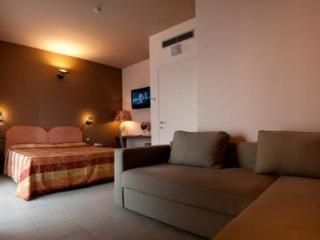 Art Hotel Guala Residence0