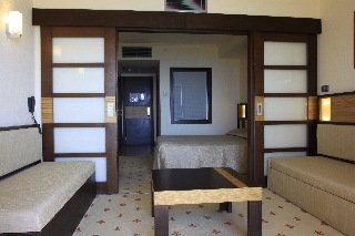 Suntopia Pegasos Royal1