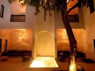 Riad Davia1