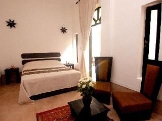 Riad Davia0