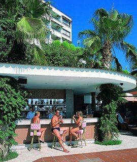 Marina Hotel1