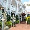 Baba Inn0