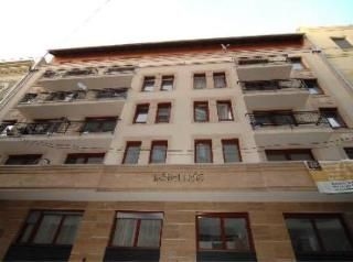 Aboriginal Budapest Apartments4